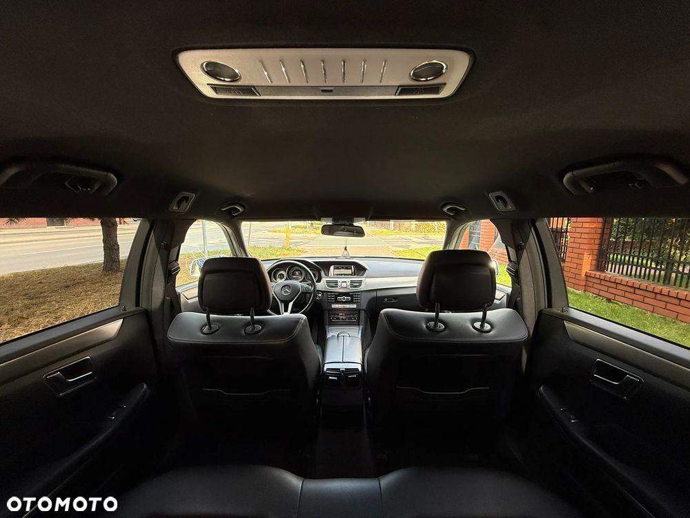 Mercedes-Benz Klasa E 200 BlueTEC 7G-TRONIC Avantgarde - 19