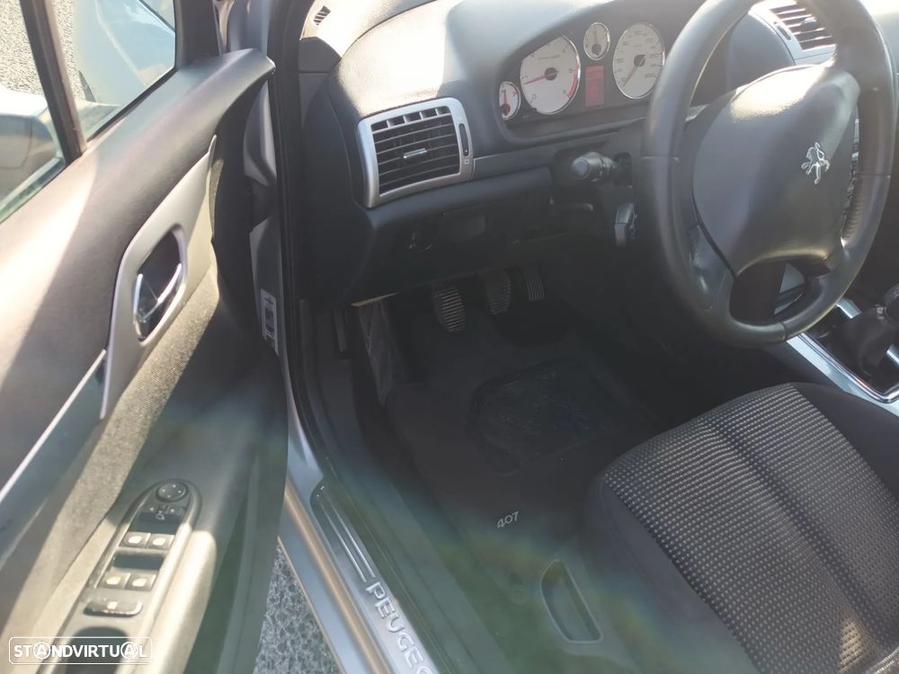 Peugeot 407 SW 1.6 HDi SE Navteq - 16