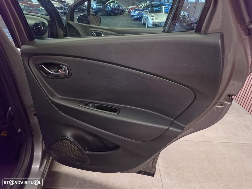 Renault Captur 1.5 dCi Exclusive - 19