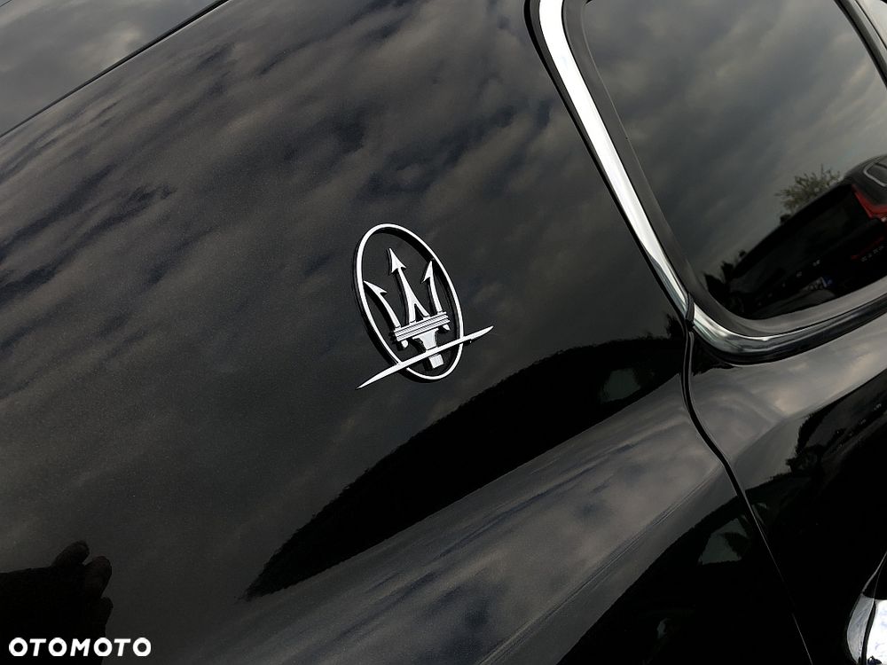 Maserati Quattroporte - 34