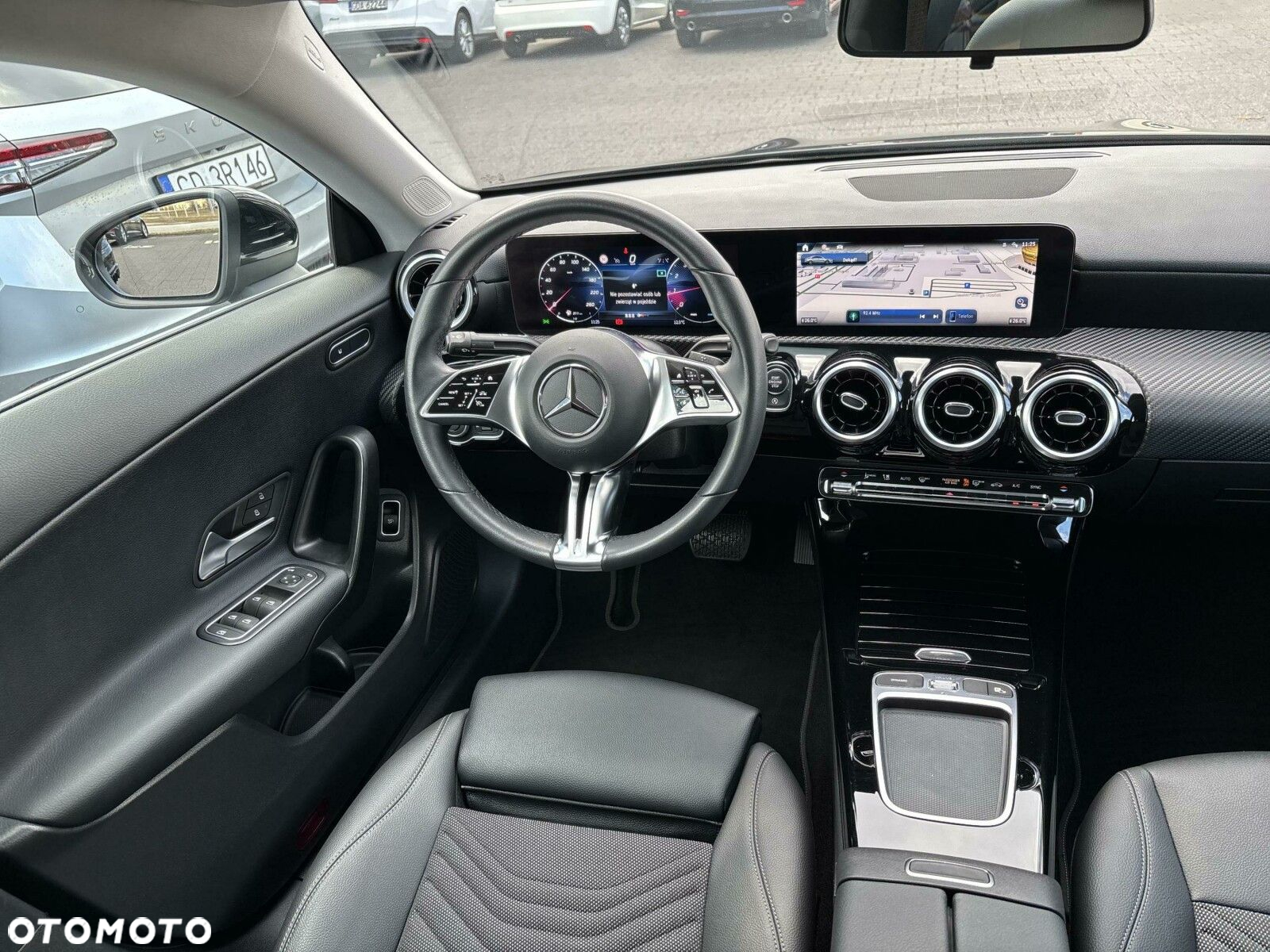 Mercedes-Benz CLA 200 Progressive 7G-DCT - 19