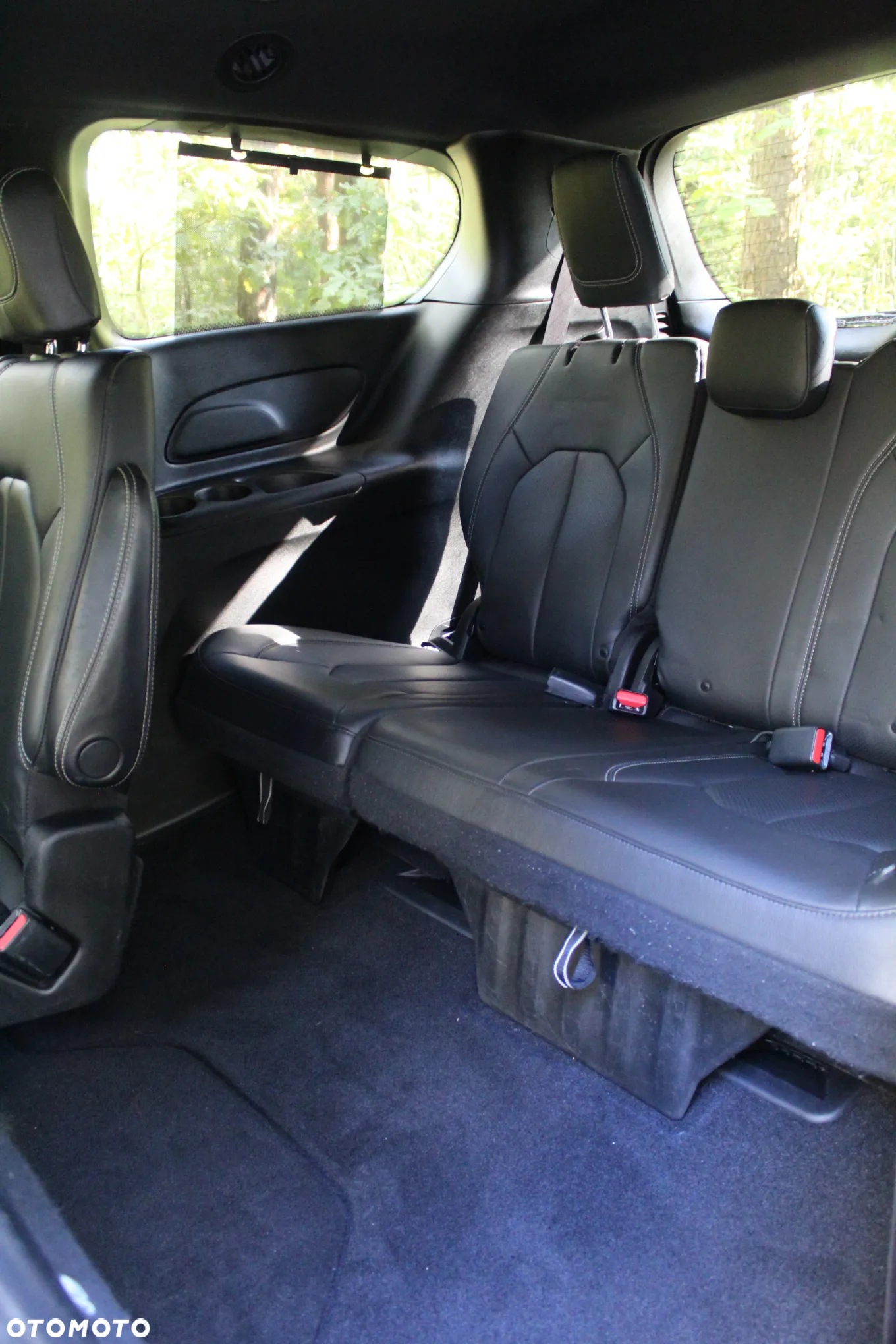 Chrysler Pacifica - 25