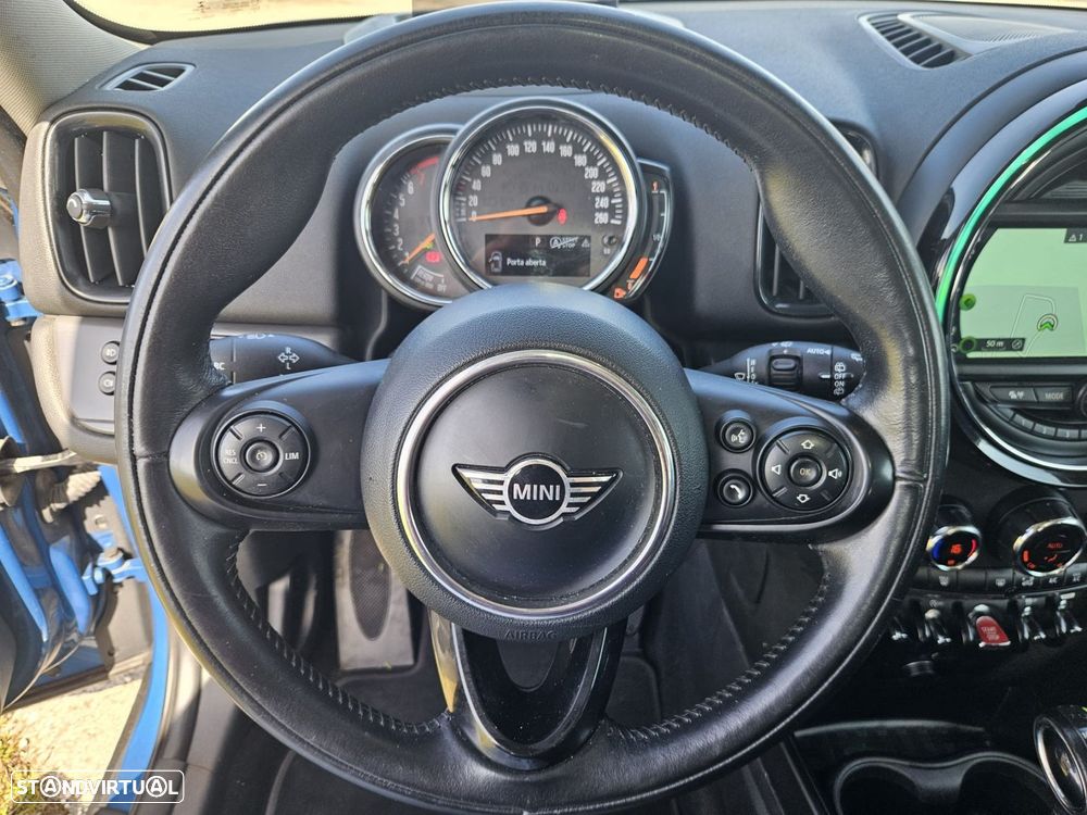 MINI Countryman Cooper Auto - 17