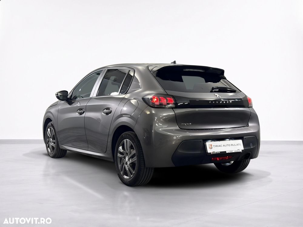 Peugeot 208 - 4