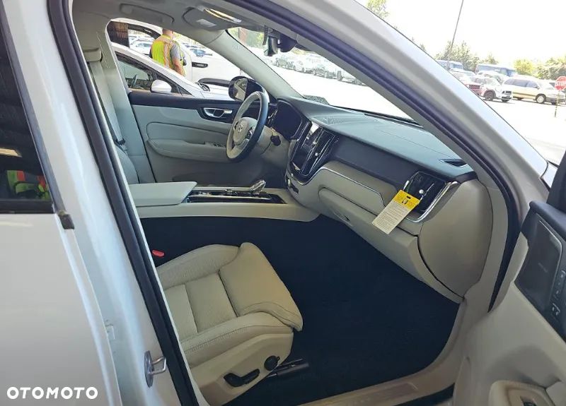 Volvo XC 60 B5 B AWD Ultra Dark - 10