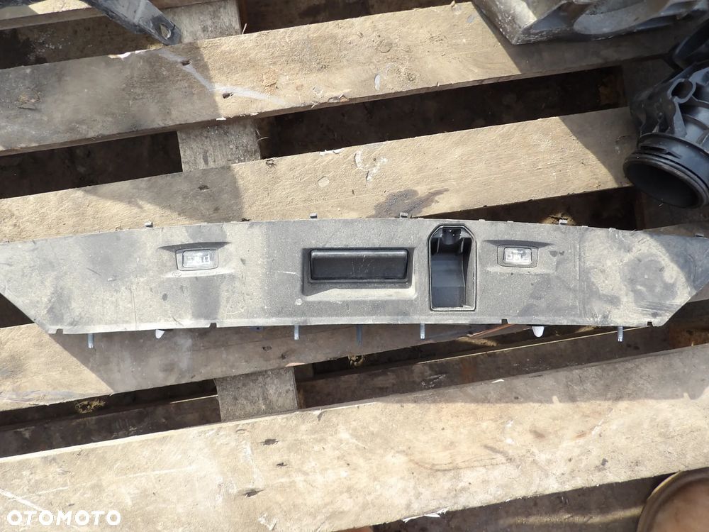 BMW - X7,G07 - LISTWA BAGAŻNIKA - 7458169 - 1