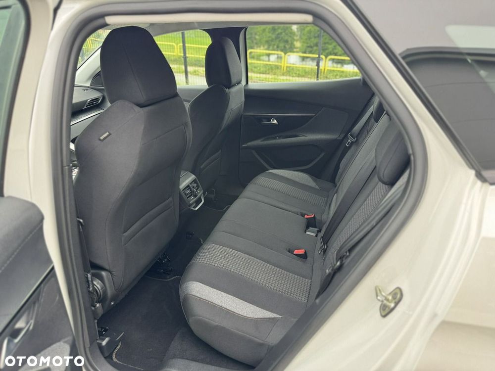 Peugeot 3008 - 19