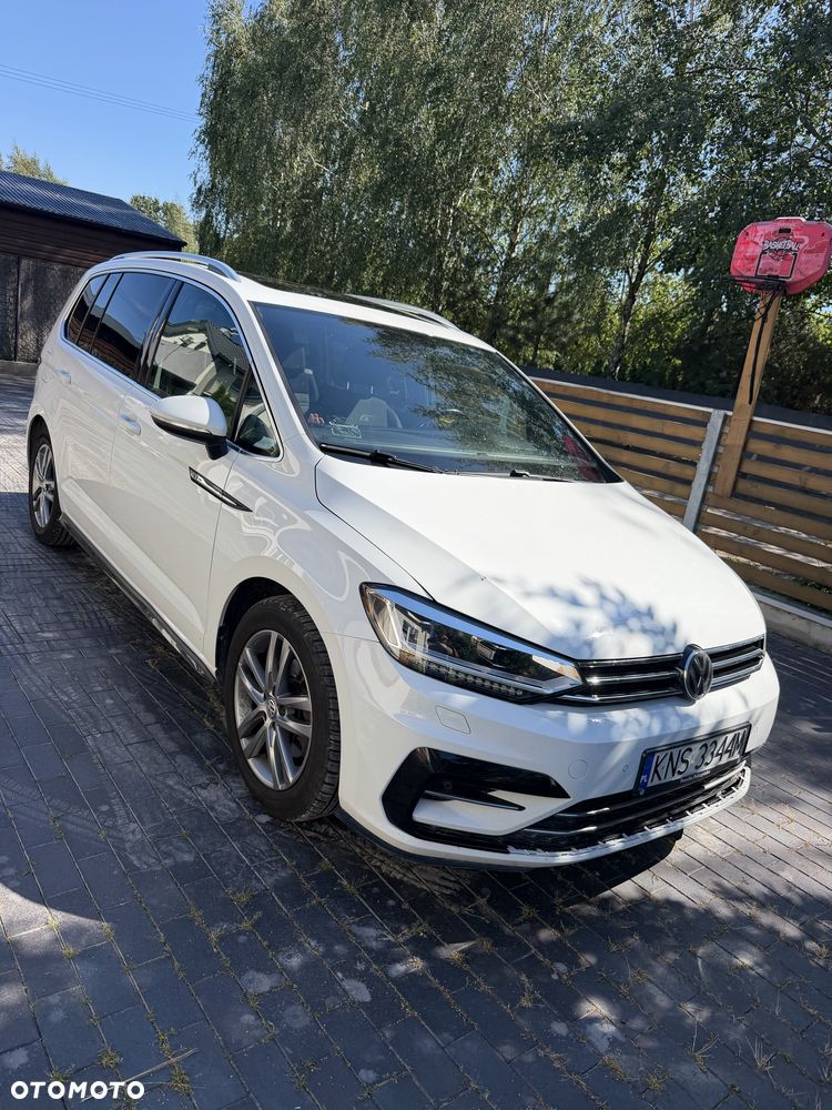 Volkswagen Touran - 1