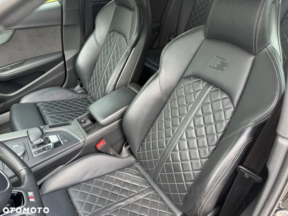 Audi A4 Avant - 11