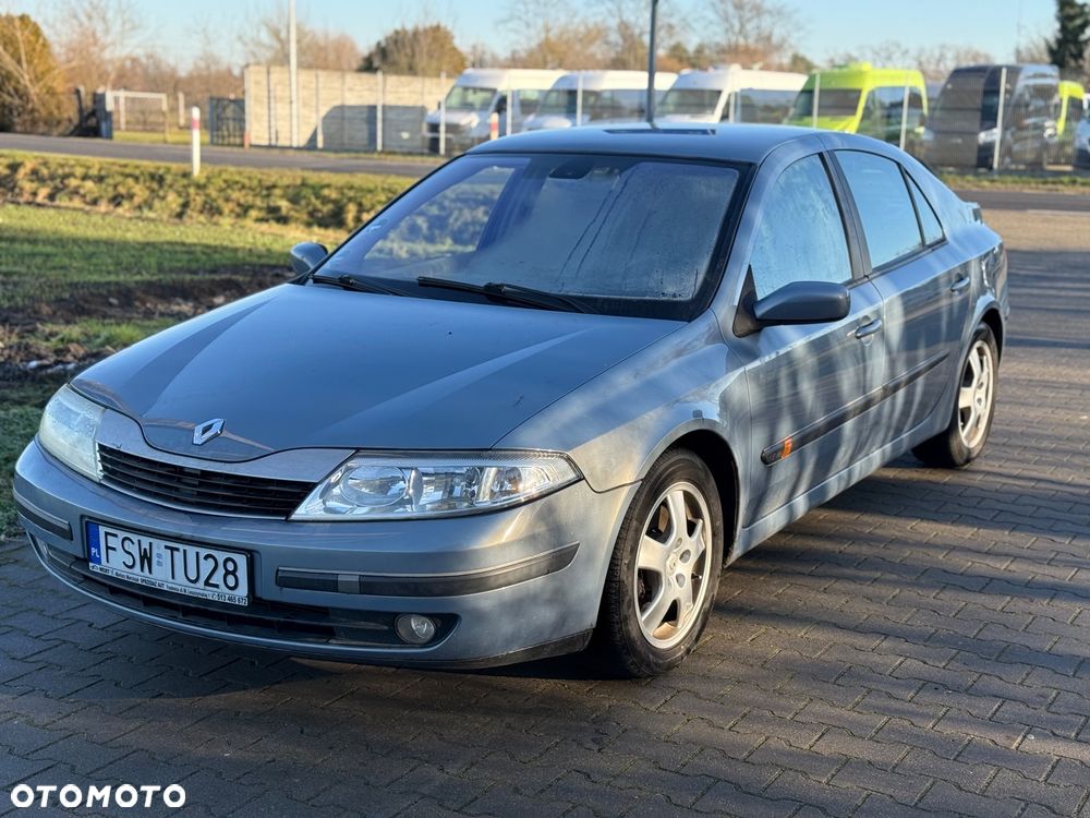 Renault Laguna - 1