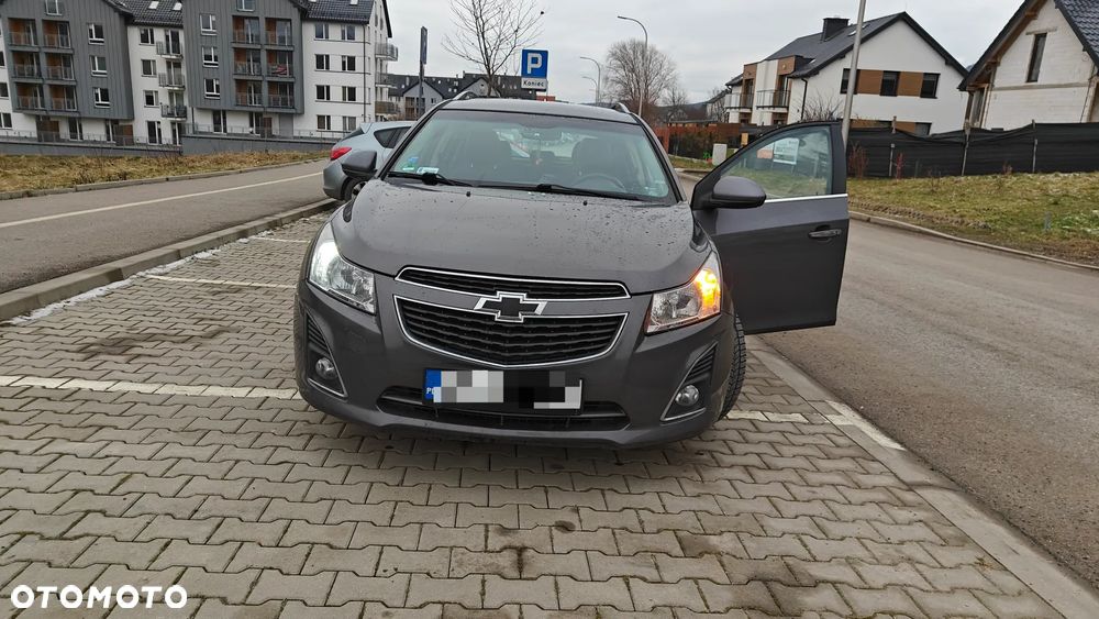 Chevrolet Cruze - 12