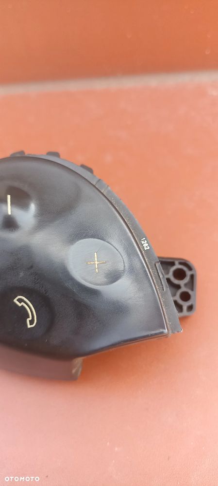 MERCEDES W211 MULTIFUNKCJA PRZYCISK KIEROWNICY PRAWY A2118206110 - 3