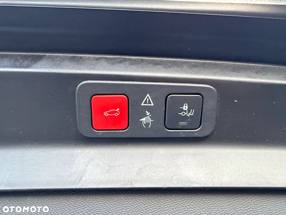 Peugeot 5008 2.0 BlueHDi Allure Pack S&S EAT8 - 25