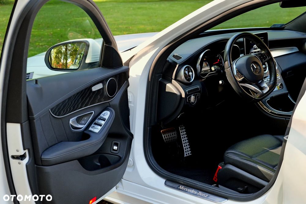 Mercedes-Benz Klasa C 200 4-Matic 9G-TRONIC - 18