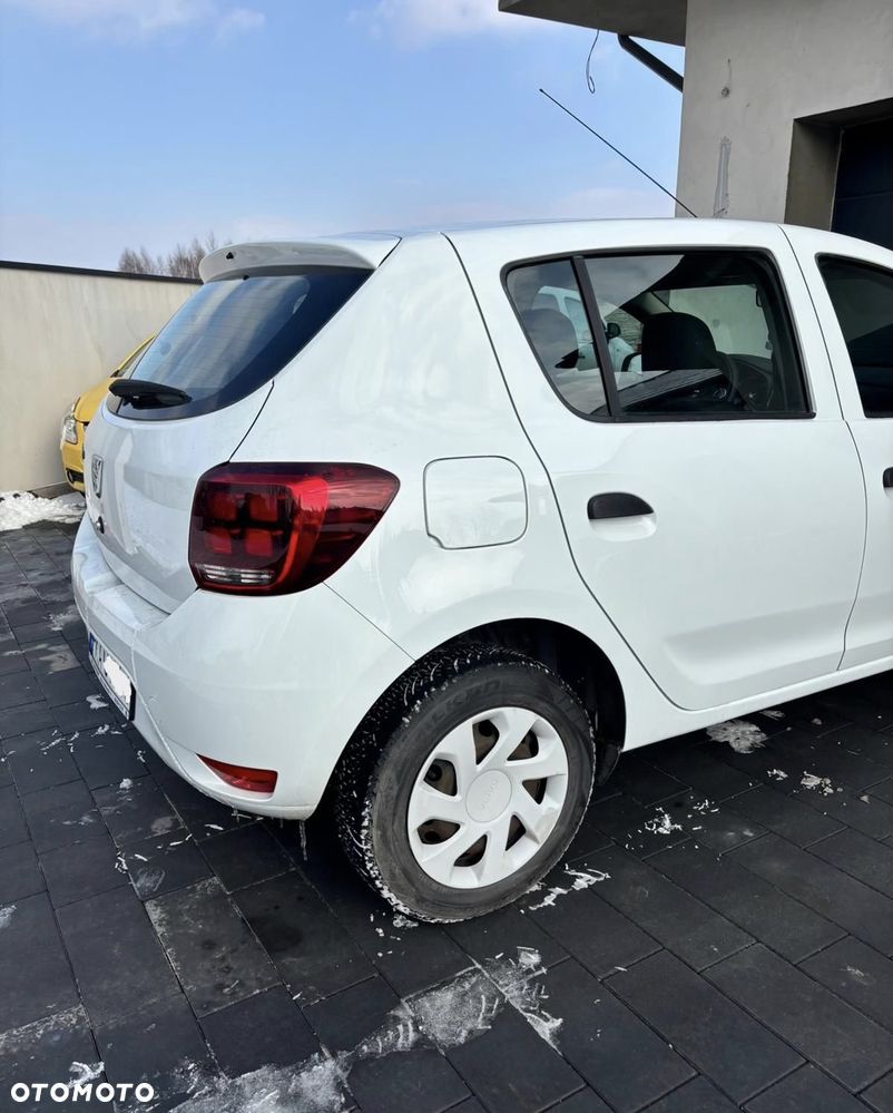 Dacia Sandero - 5