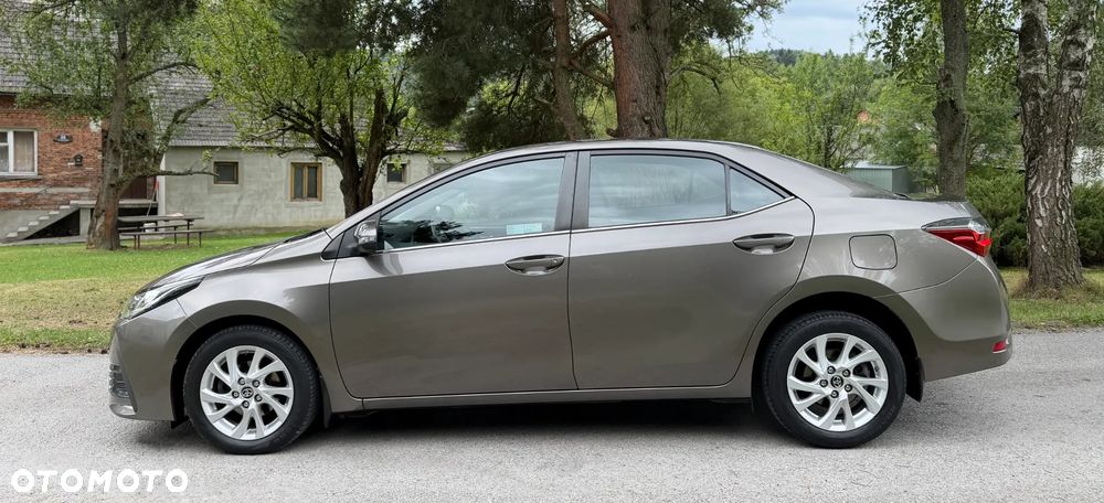Toyota Corolla 1.6 Premium MS - 12