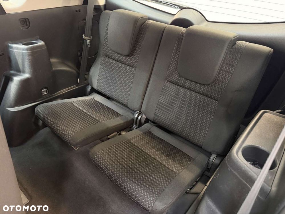 Toyota Corolla Verso 2.2 D-4D Premium + 7os - 31
