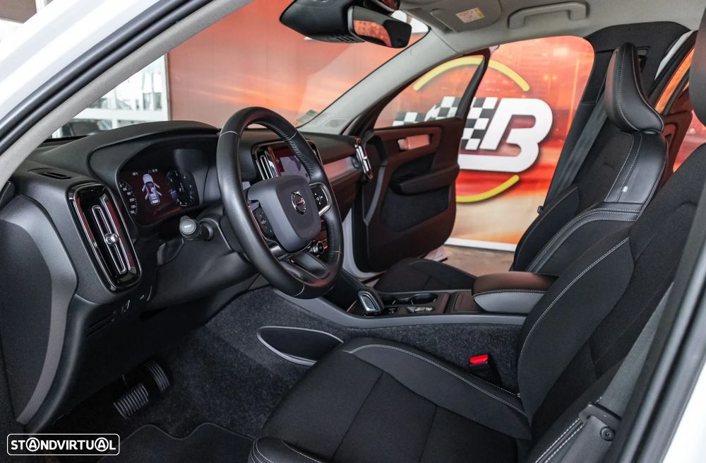 Volvo XC 40 2.0 D3 Momentum Plus Geartronic - 9