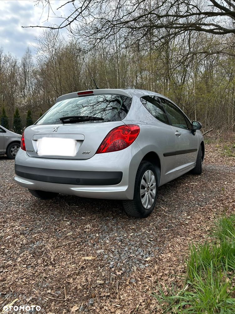 Peugeot 207 1.4 16V Presence - 3
