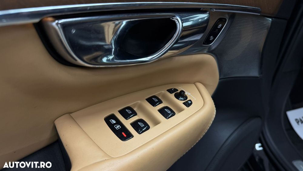 Volvo XC 90 D5 AWD Inscription - 34