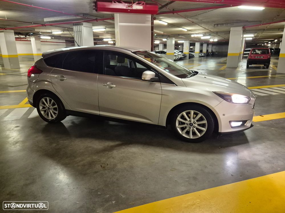 Ford Focus 1.0 SCTi Titanium - 5