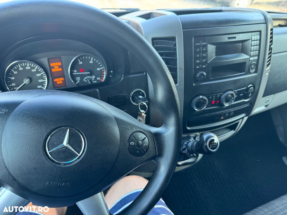 Mercedes-Benz Sprinter - 3