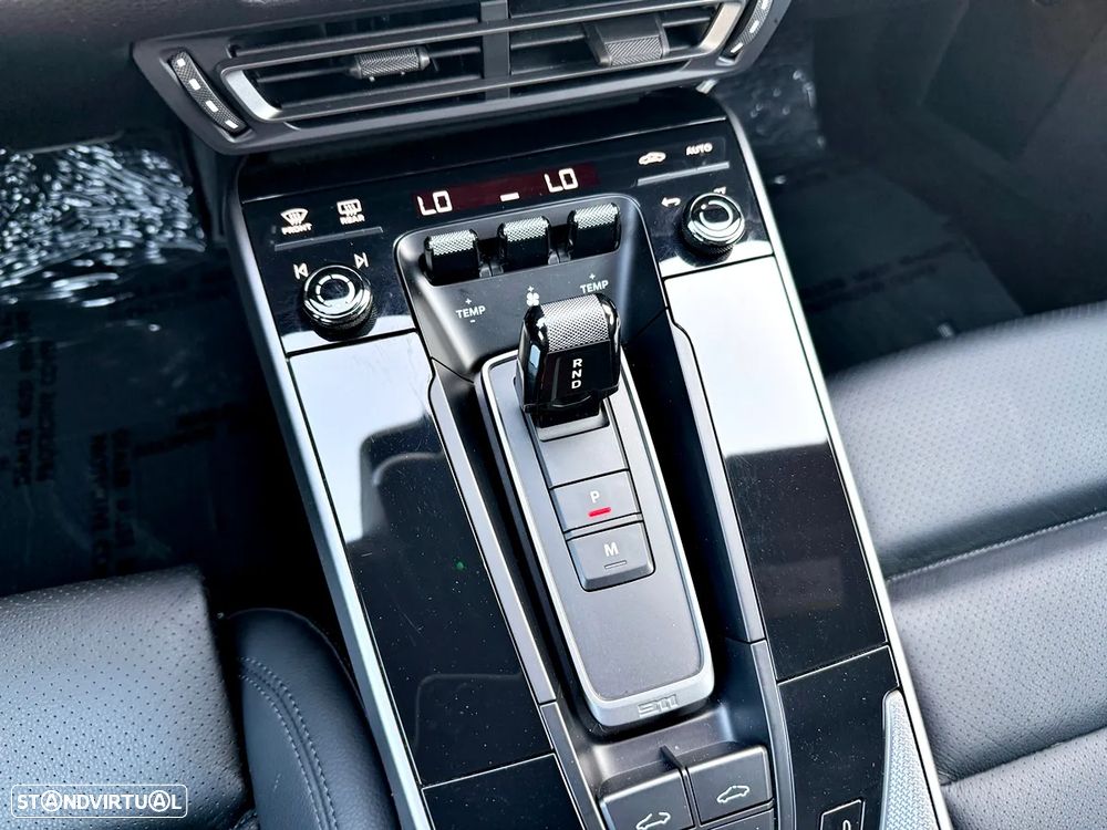 Porsche 911 (992) Carrera PDK - 21