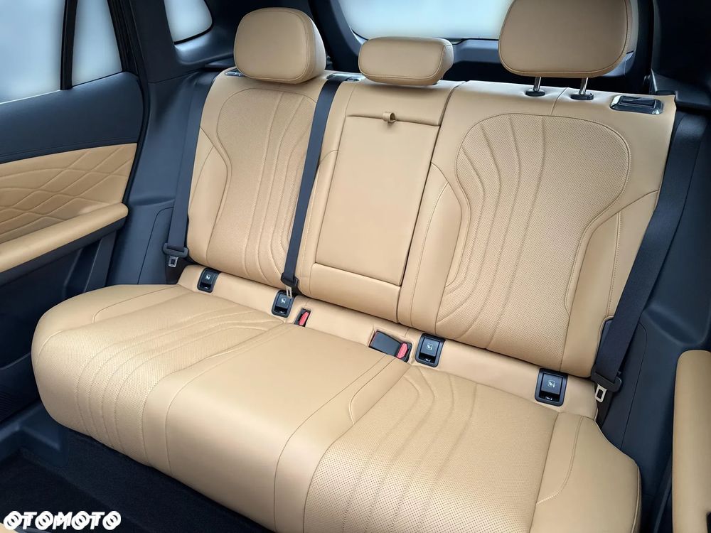 Geely Starray EM-i 1.5 PHEV Max - 15