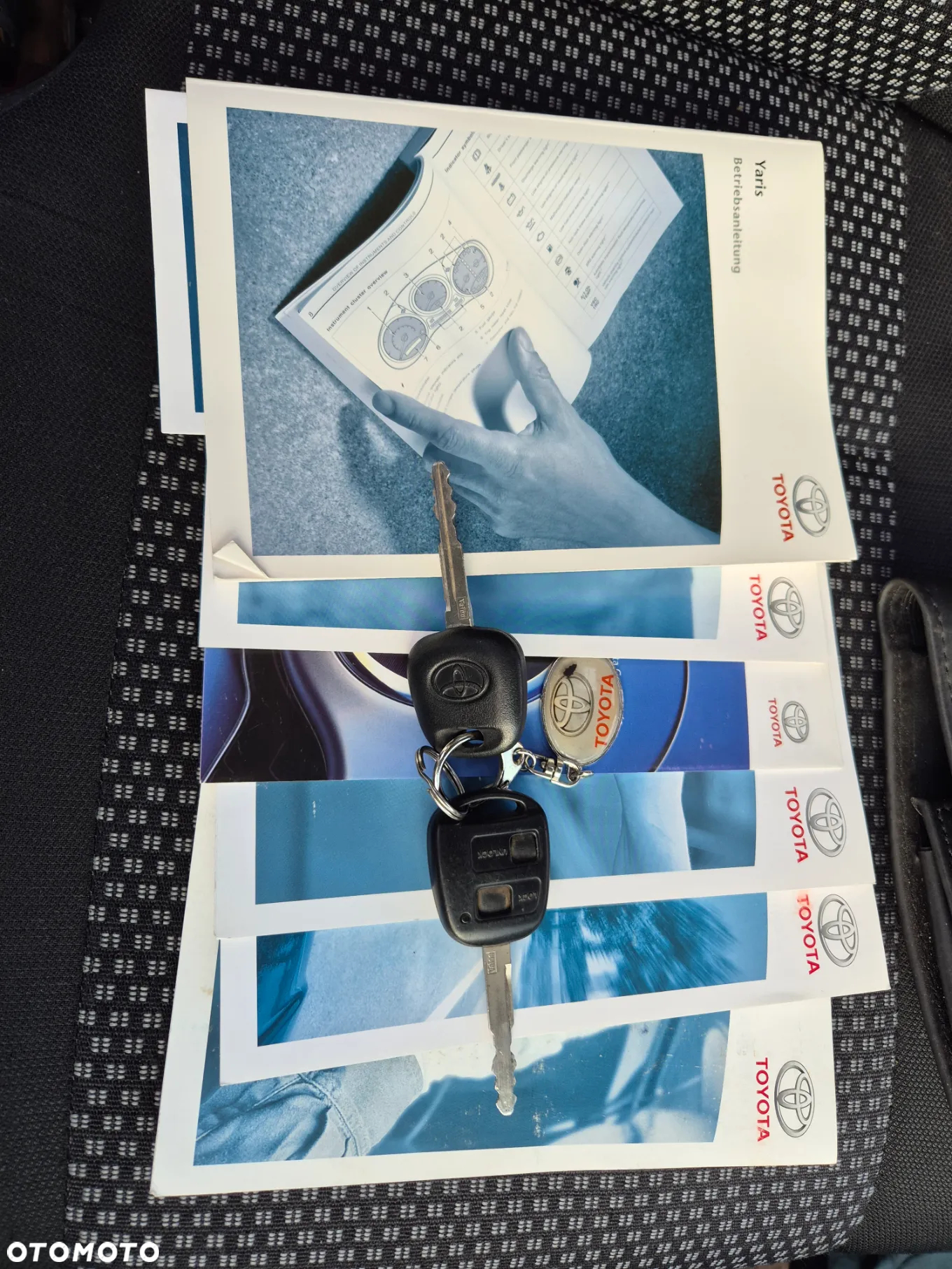 Toyota Yaris 1.0 Premium - 28