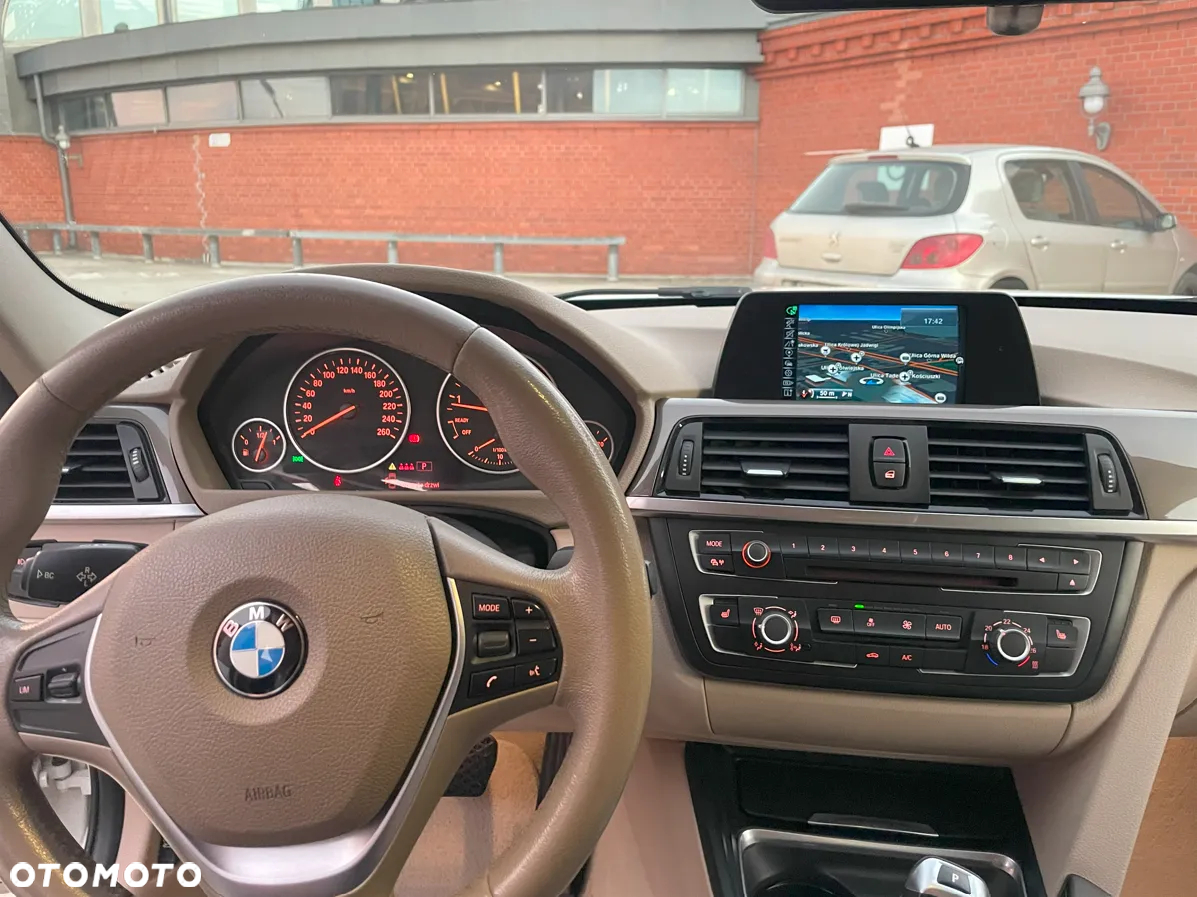 BMW Seria 3 - 17