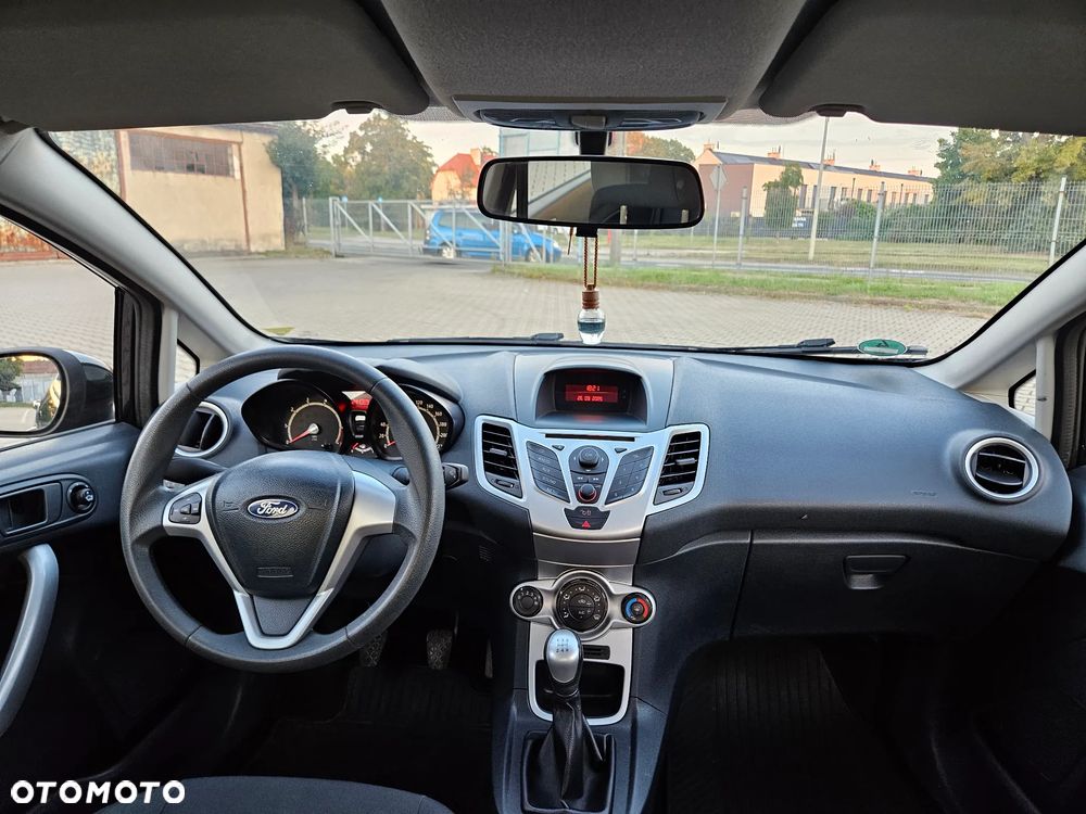 Ford Fiesta - 6