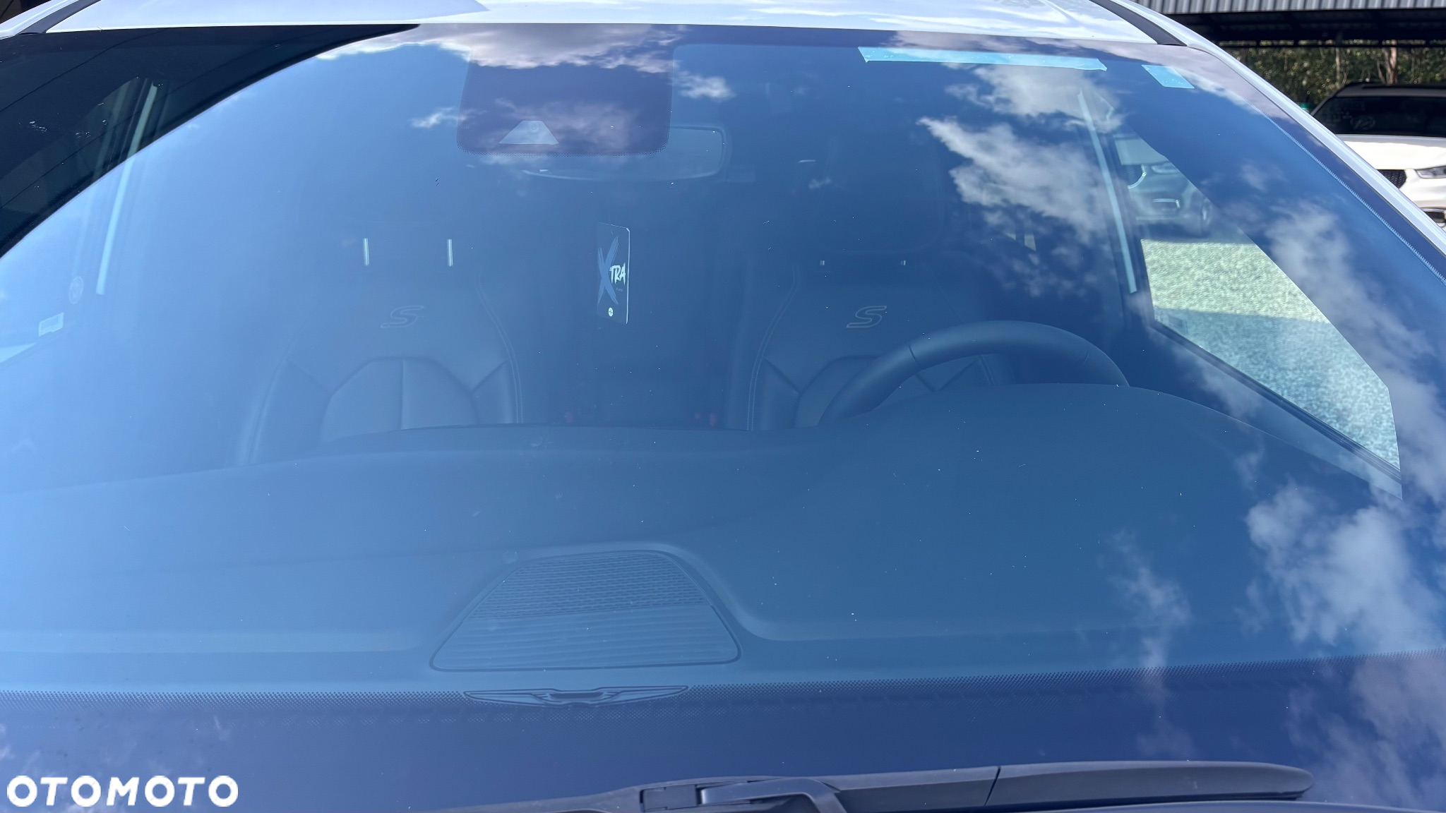 Chrysler Pacifica - 12