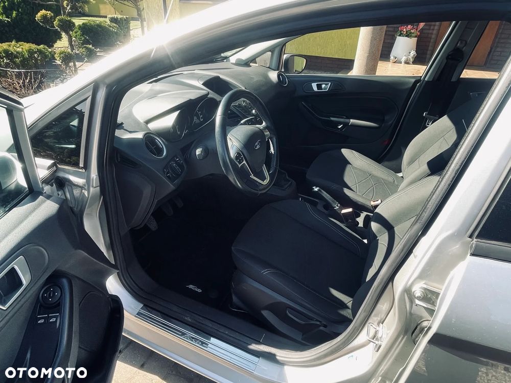 Ford Fiesta - 9