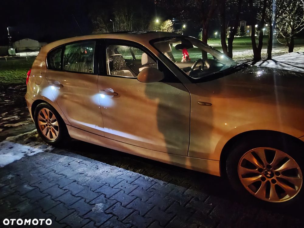 BMW Seria 1 - 22