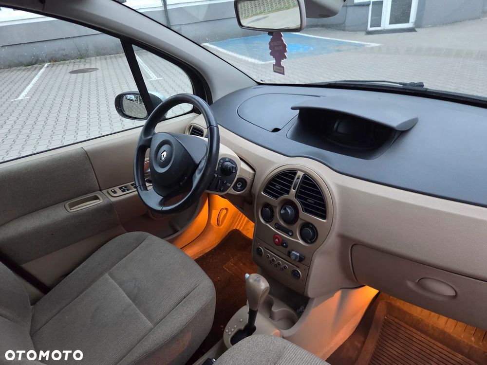 Renault Modus - 21