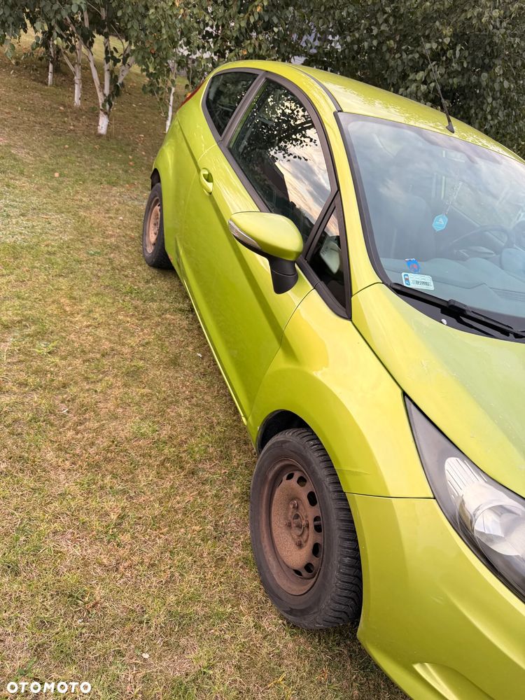Ford Fiesta - 11