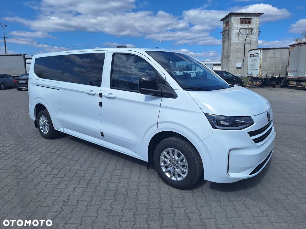 Volkswagen Caravelle - 10