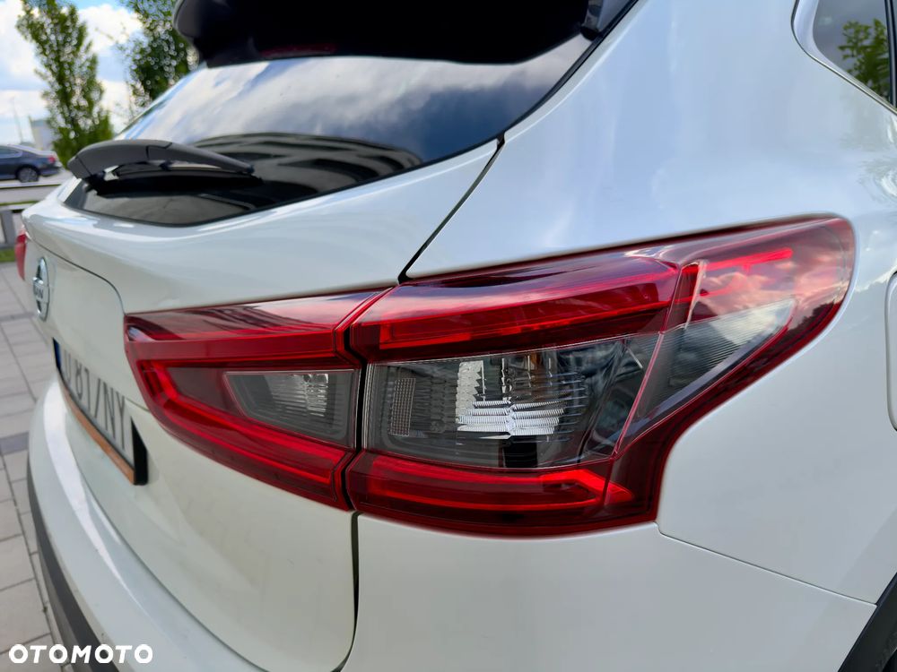 Nissan Qashqai 1.3 DIG-T N-Connecta - 26
