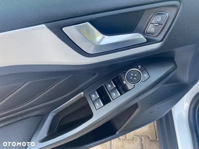 Ford Focus 1.5 EcoBlue SCR Trend - 8