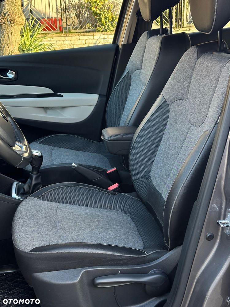 Renault Captur - 16