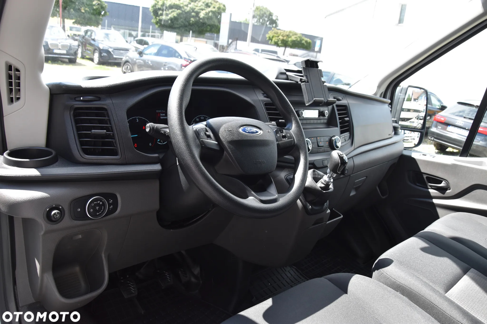 Ford Transit - 13