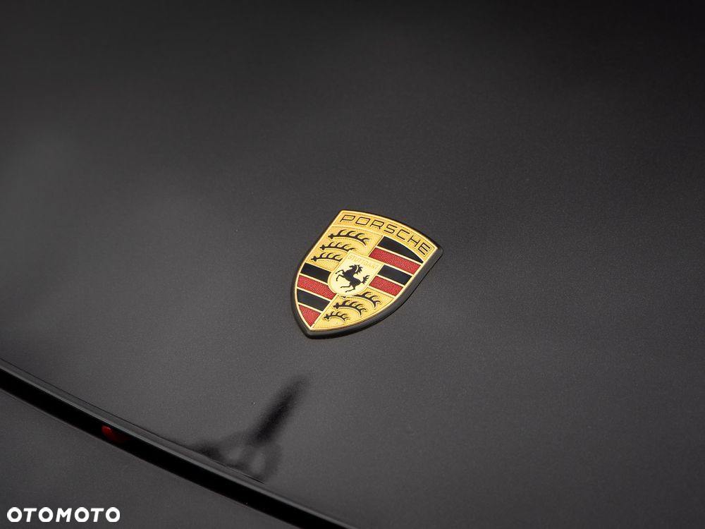 Porsche 911 Carrera Tiptronic S - 38
