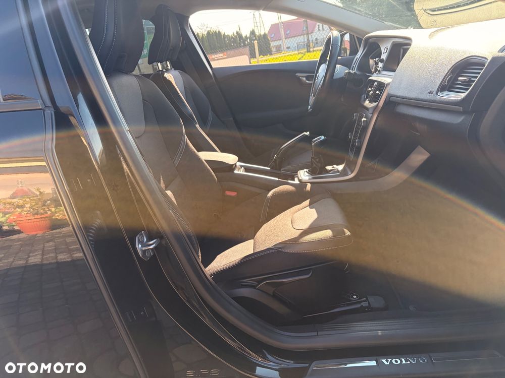 Volvo V40 - 15