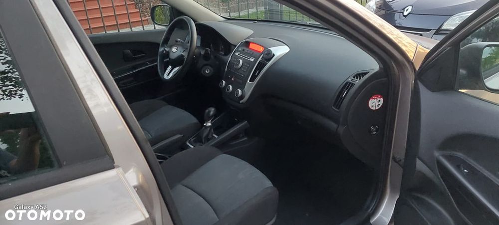 Kia Ceed 1.6 Comfort + - 9