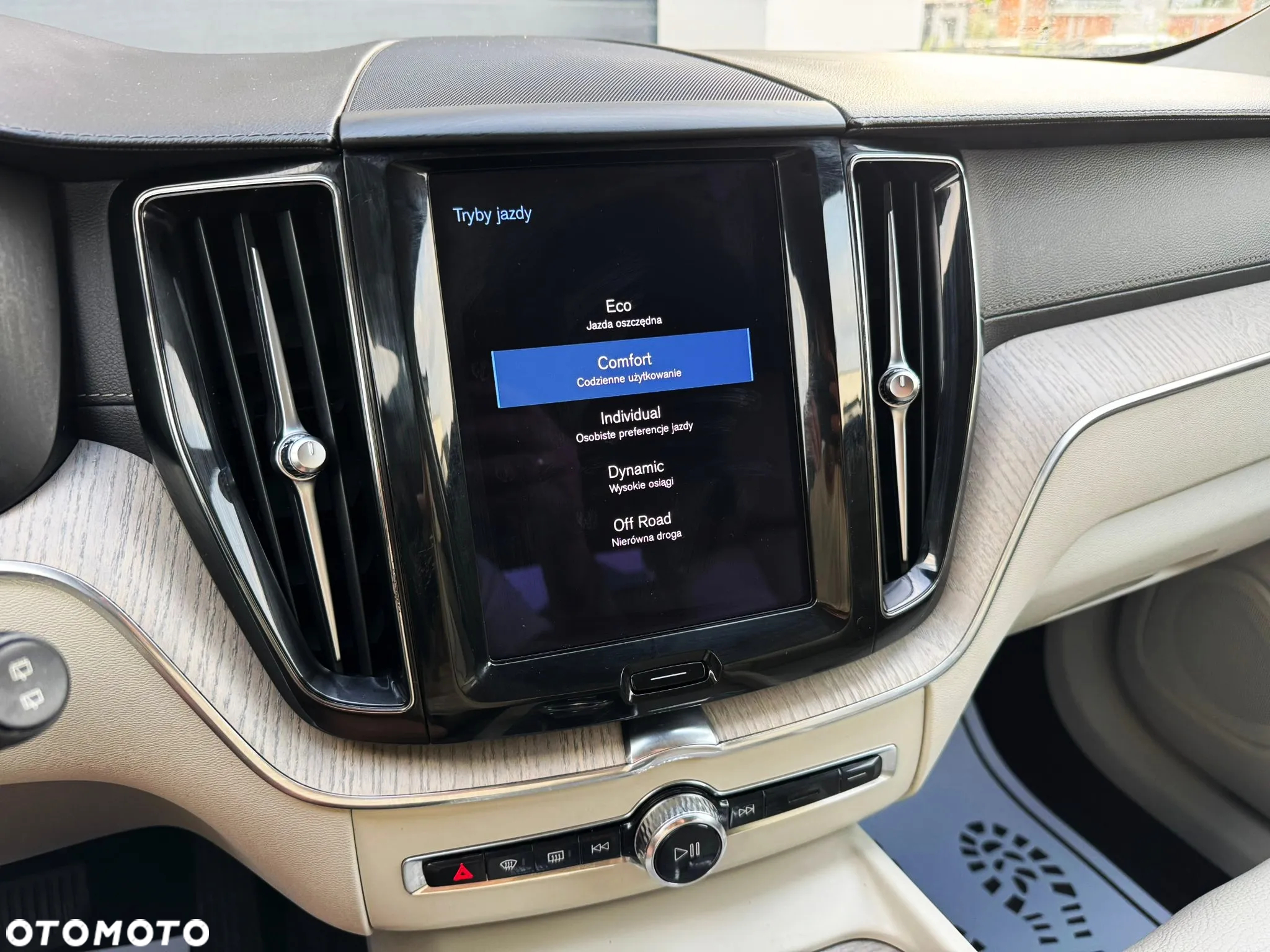Volvo XC 60 B4 D Geartronic Inscription - 24