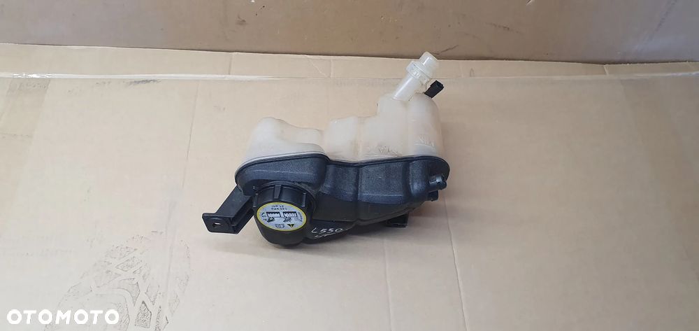 Zbiorniczek wyrównawczy płynu Land Rover Discovery Sport L550 2.0 D FK72-8K218-AA - 2