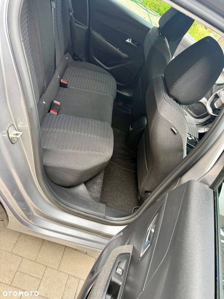 Peugeot 208 Elektromotor 136 Style - 10