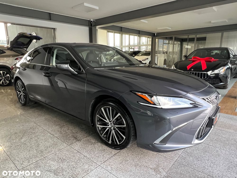 Lexus ES 300h Business Edition + - 3