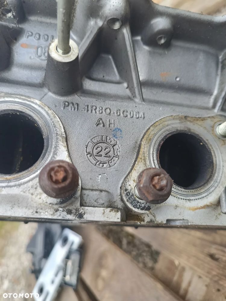 Głowica prawa lewa komplet  4R8Q-6090 Land Rover Jaguar 2.7 D - 5
