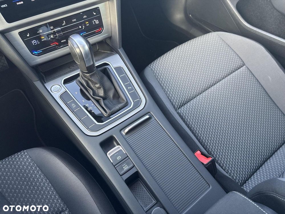Volkswagen Passat 2.0 TDI EVO Business DSG - 15